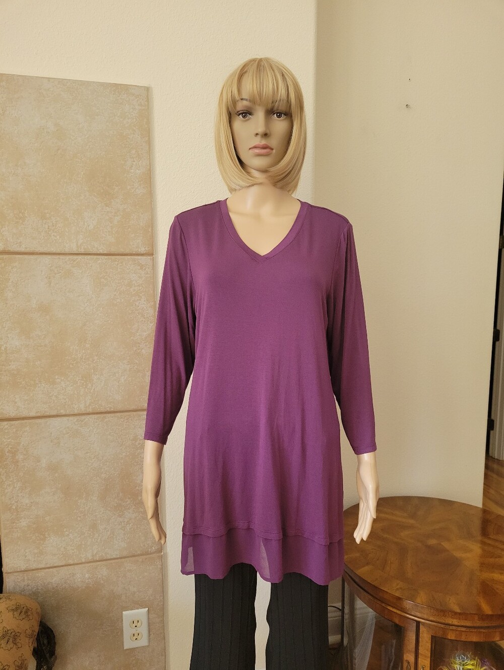 LOGO by Lori Goldstein Purple V-Neck Esther Tunic Top Chiffon Hem L, VGUC